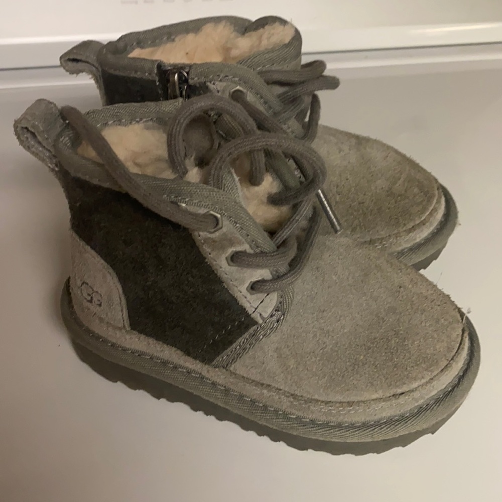 Good condition. Could use a cleaning